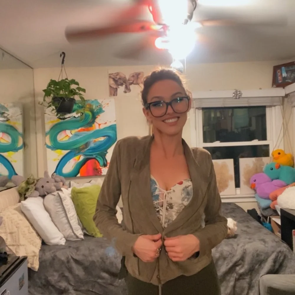 Women's Jacket - Picture 4 of 17